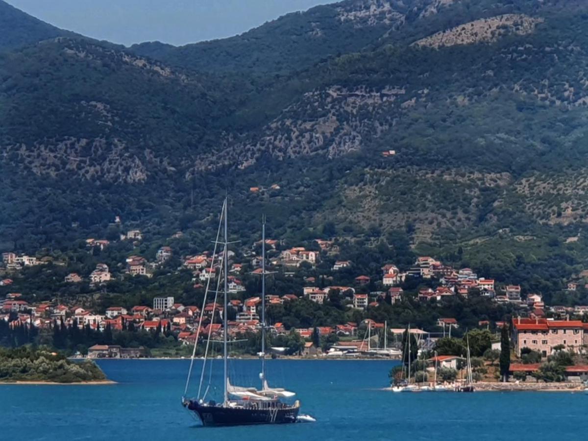 Luxury Apartment Maja Tivat Eksteriør bilde